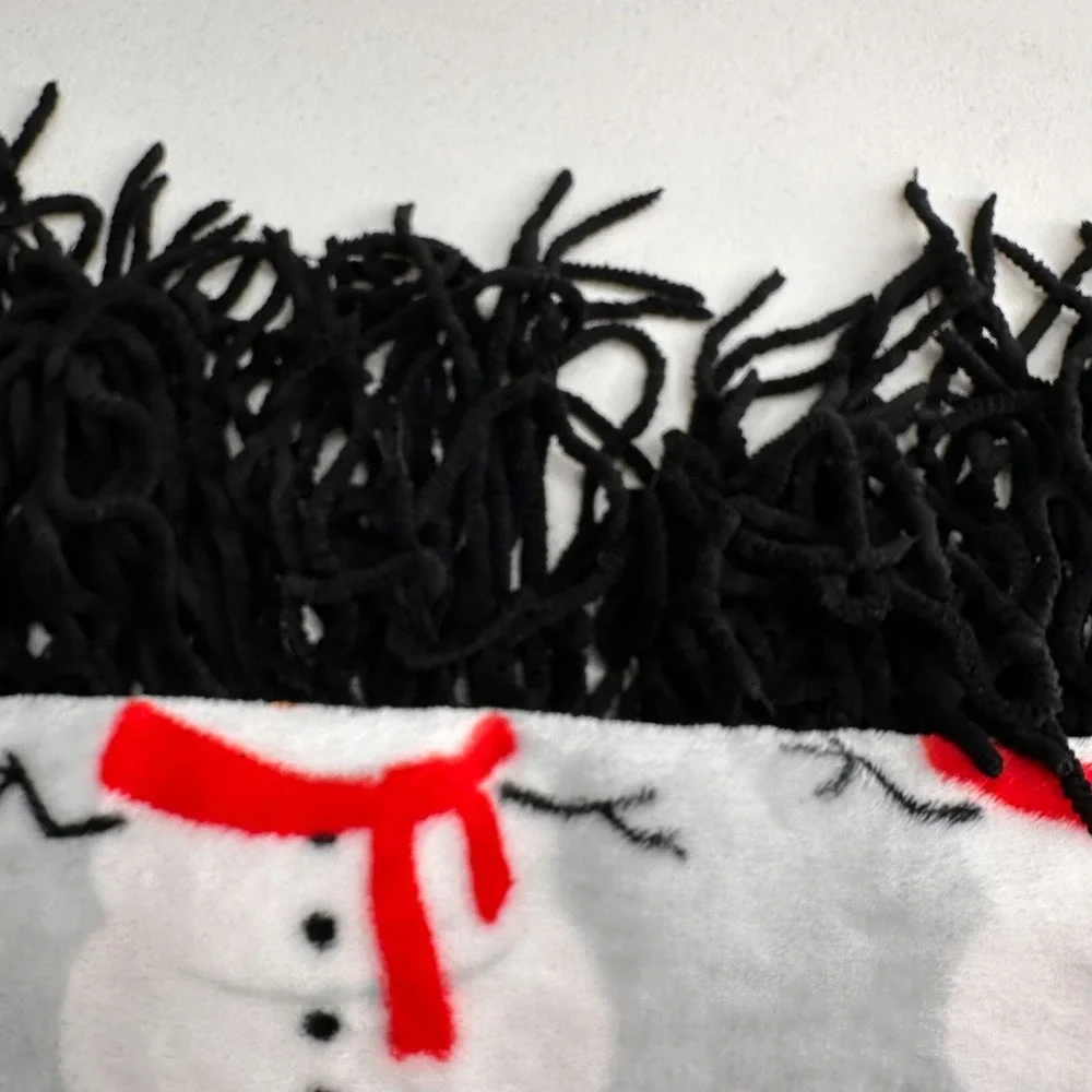 Happy Holidays Crest‎ Mills Snowman Throw Blanket Polyester Black Fringe 66x47